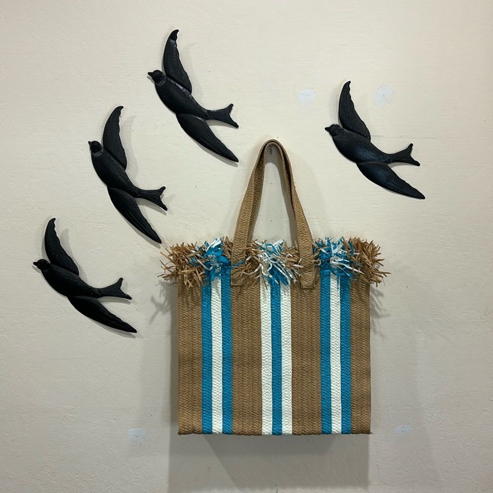 NWOT! BTB Los Angeles Blue Stripe Woven Fringe Straw Tote Beach Bag ~ Festival